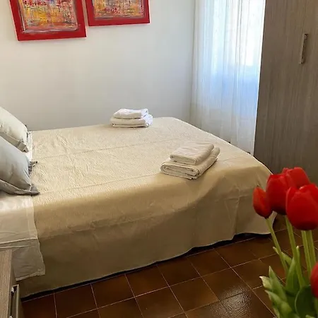 Accogliente In Condominio Silenzioso A Pochi Passi Dal Centro 아파트 *